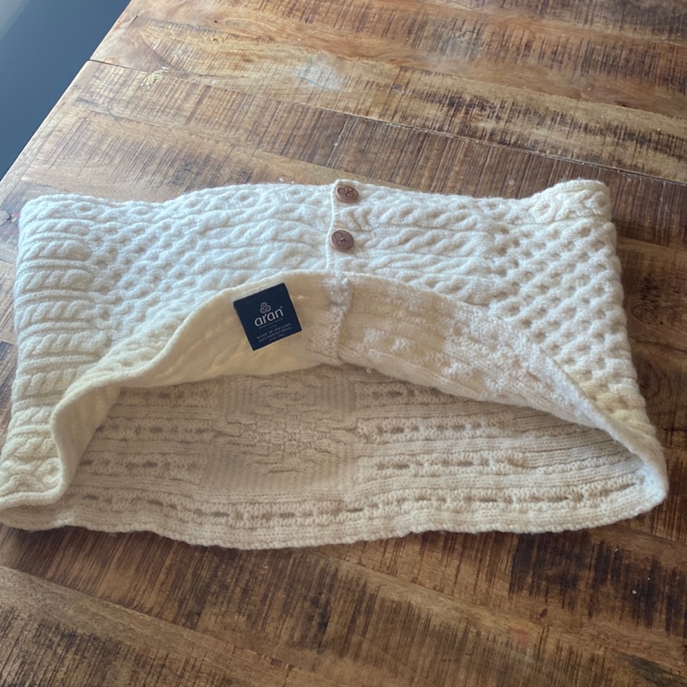 Merino wool Woolen beige scarf from Ireland Aran